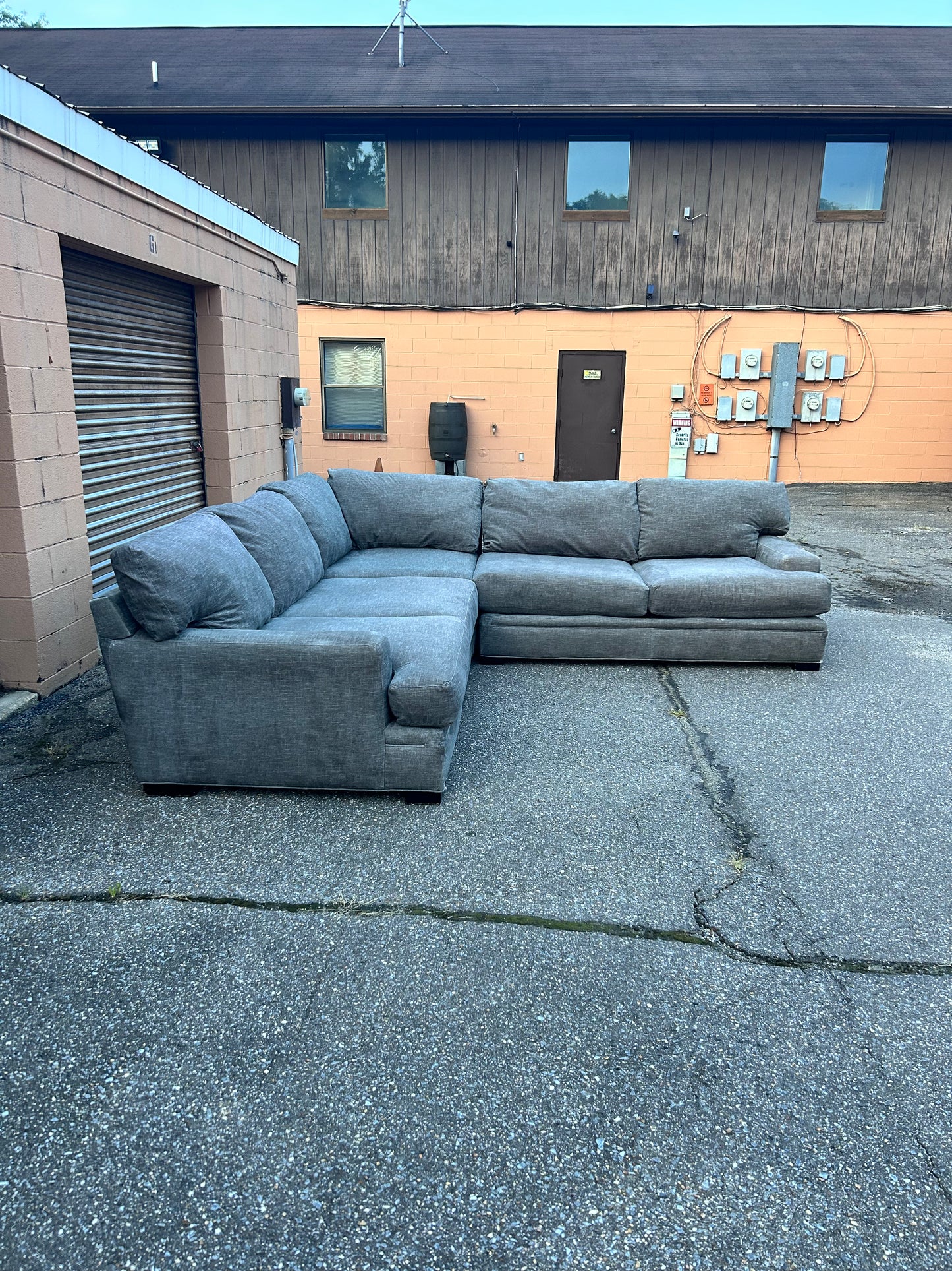 Dark Gray 3p Sectional