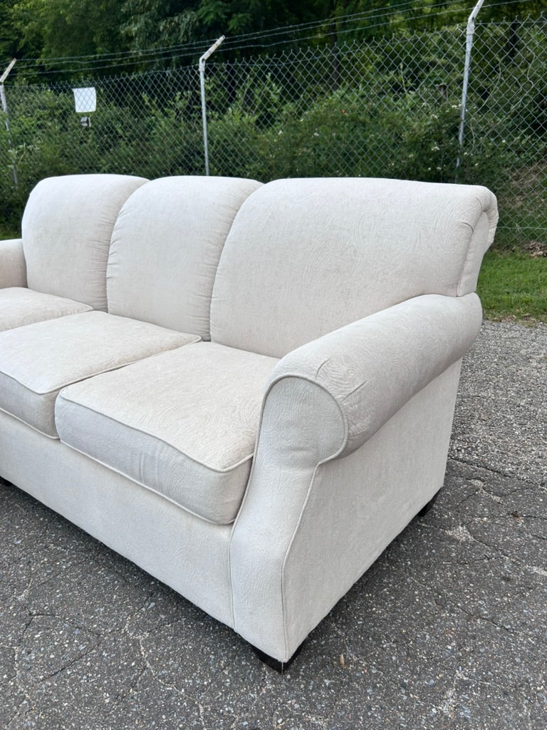 Kincaid Gray 2p Sectional