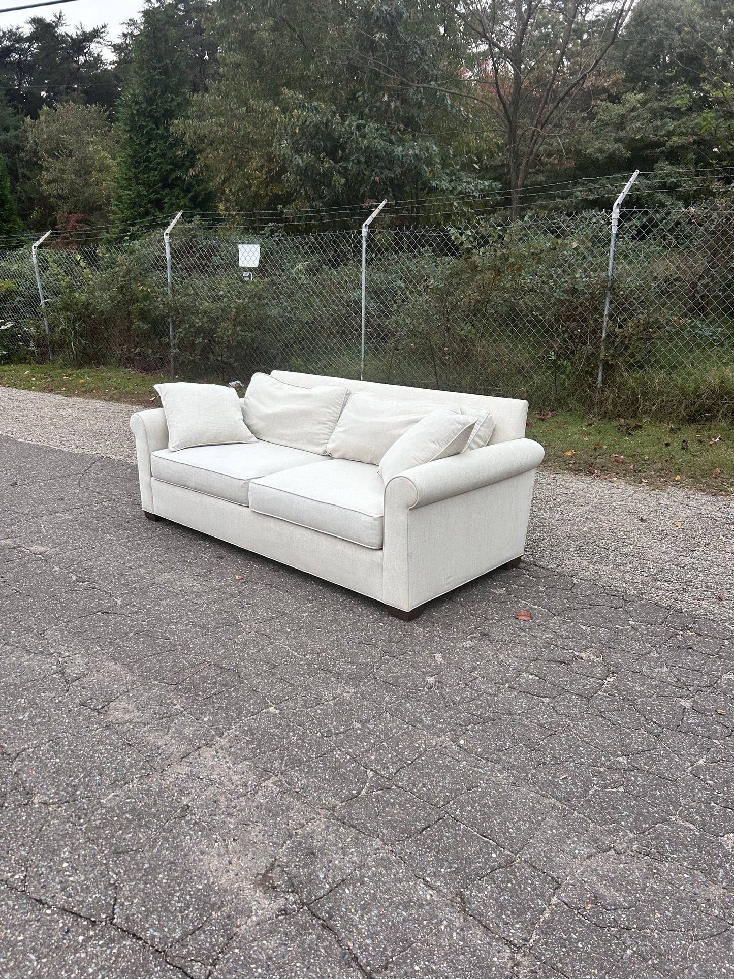 (Delivery Available) Ethan Allen Couch