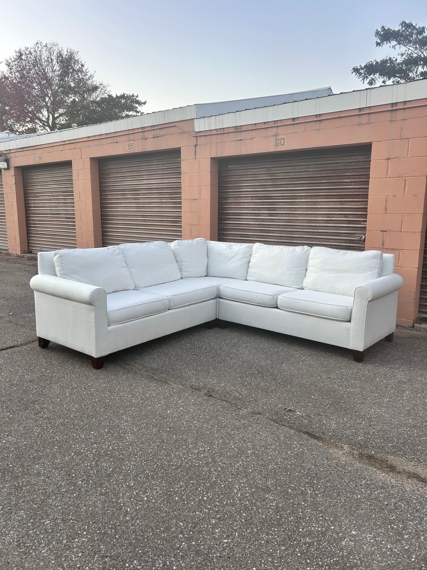 (Delivery Available) Pottery Barn White 3p Sectional