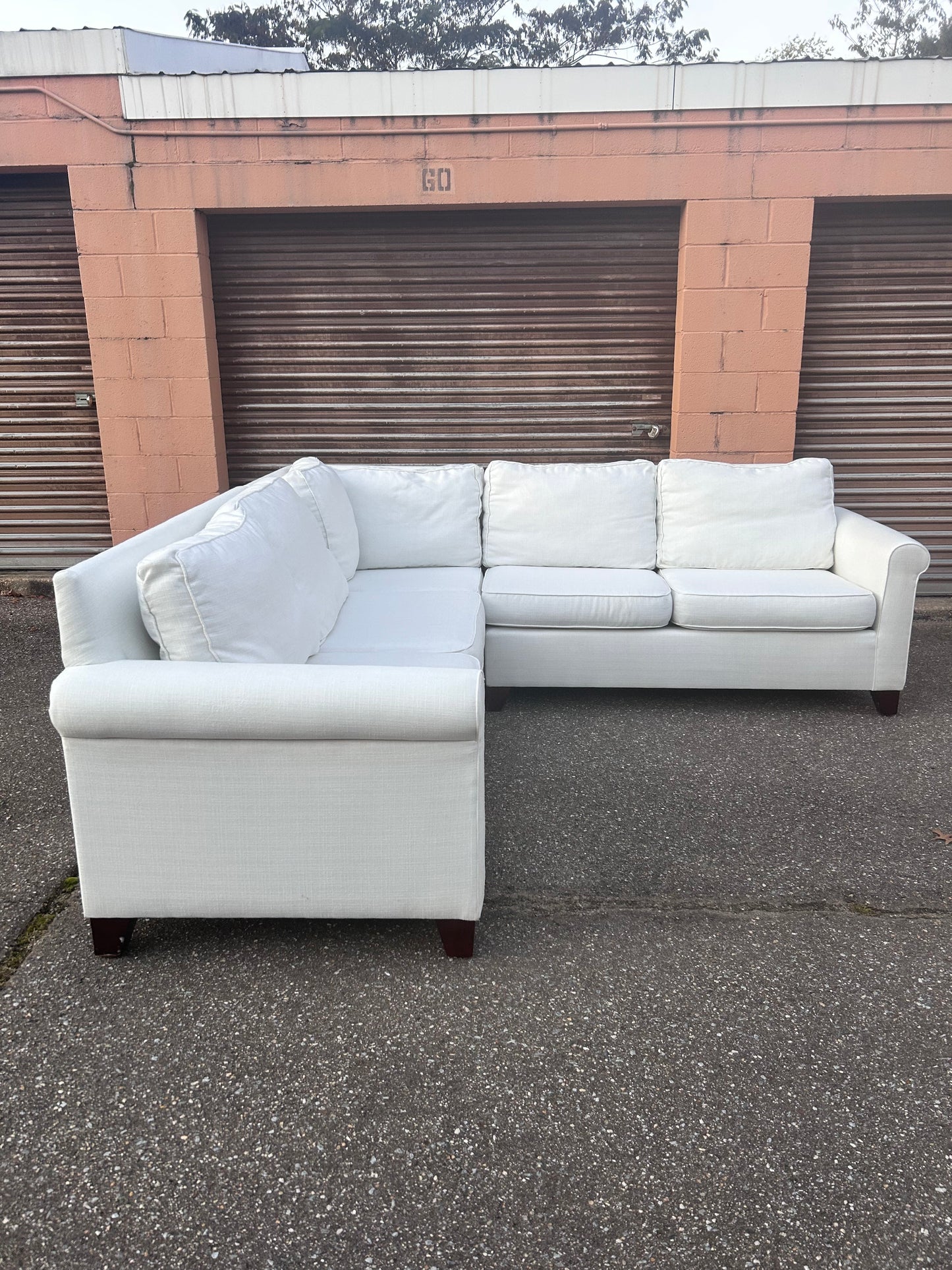 (Delivery Available) Pottery Barn White 3p Sectional